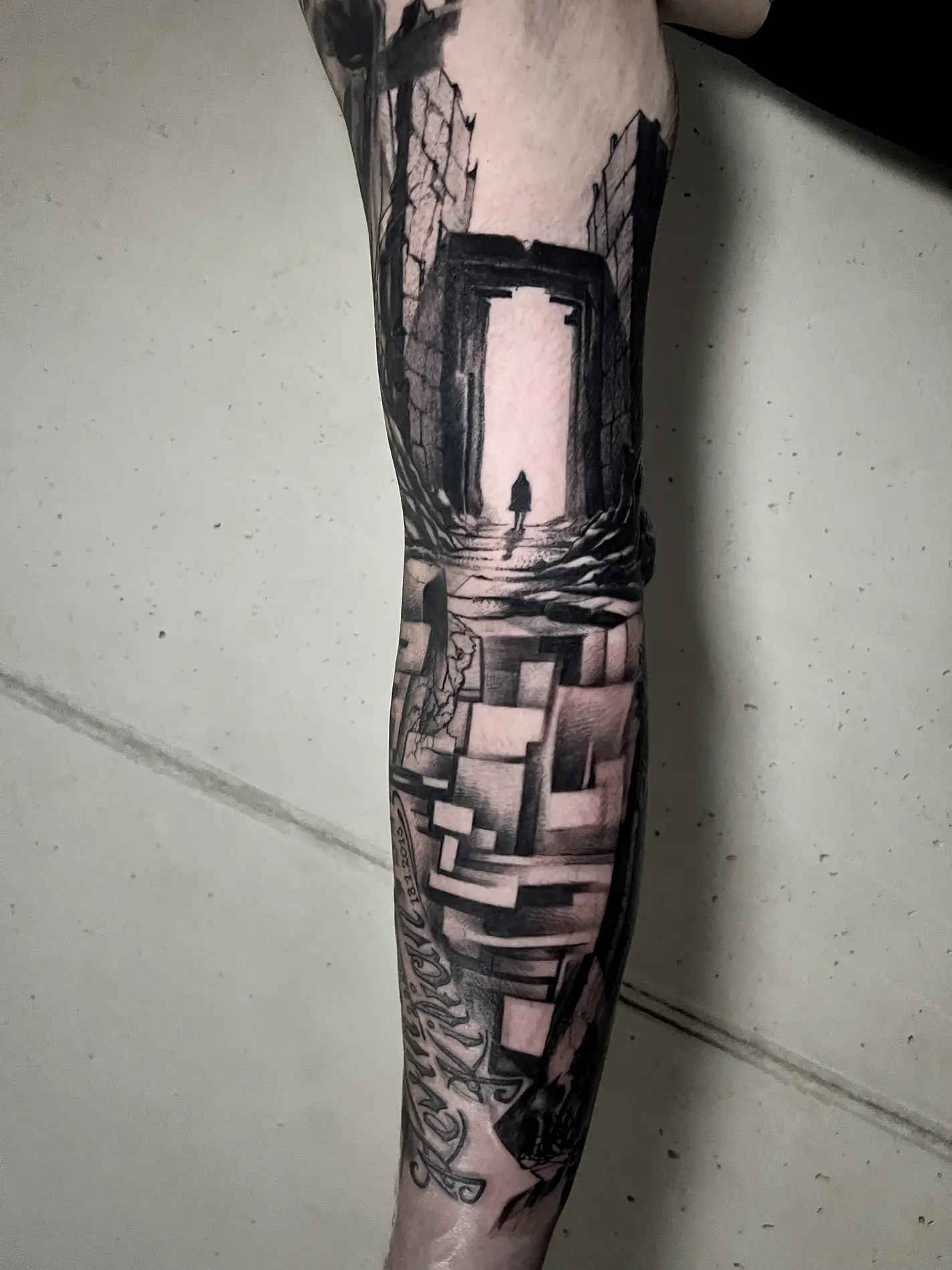 Das Portal – Tattoo von René Ghavami, Unterarm